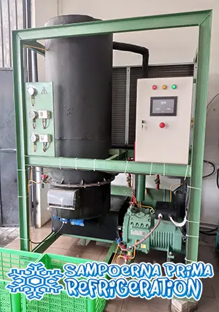Mesin es tube kapasitas 3 Ton produksi Sampoerna Prima Refrigeration